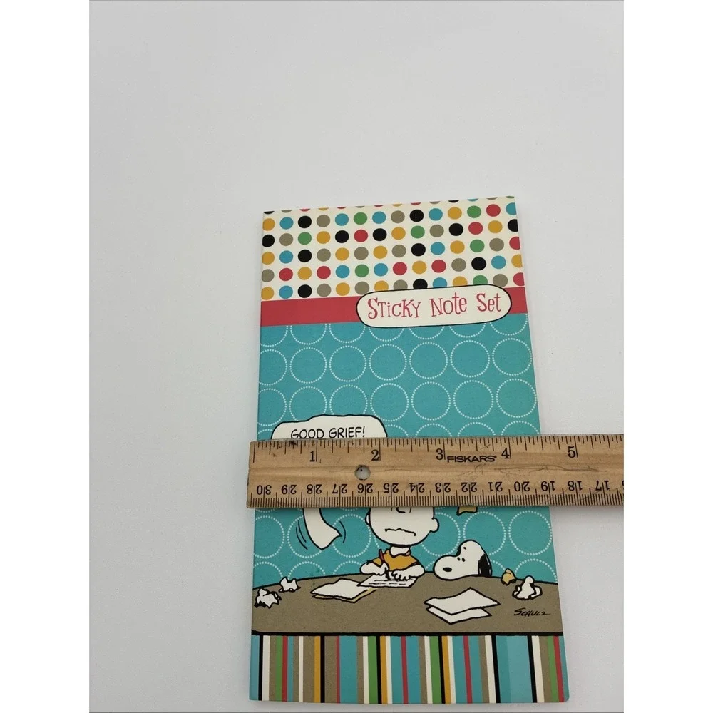 Hallmark Peanuts Charlie Brown Snoopy Sticky Note Set 2010 Stationery Collection